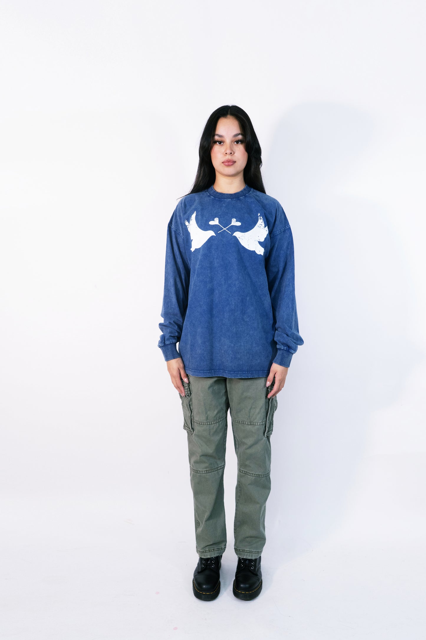 LI Two Doves Long Sleeve (Levi Blue)