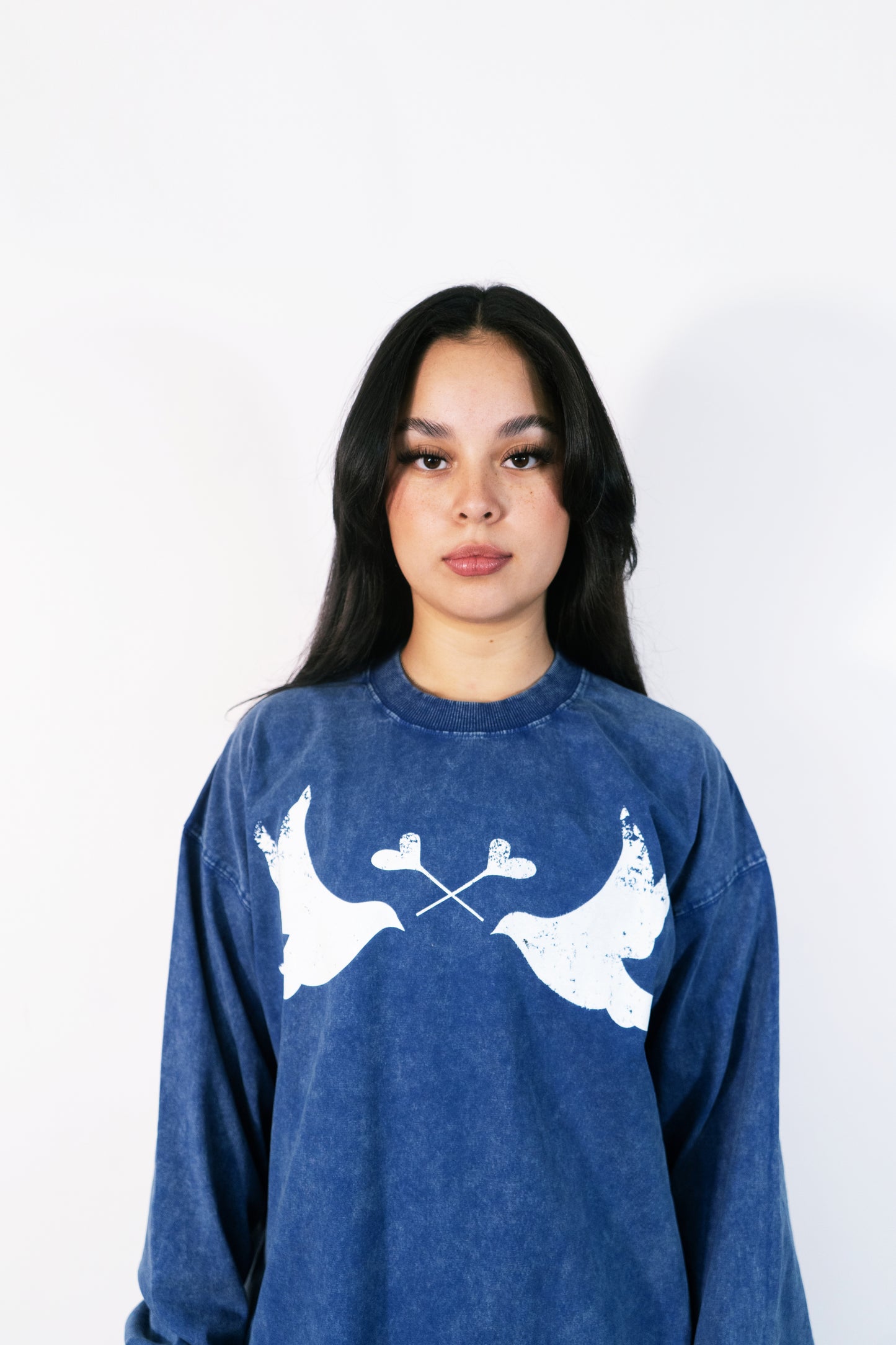 LI Two Doves Long Sleeve (Levi Blue)