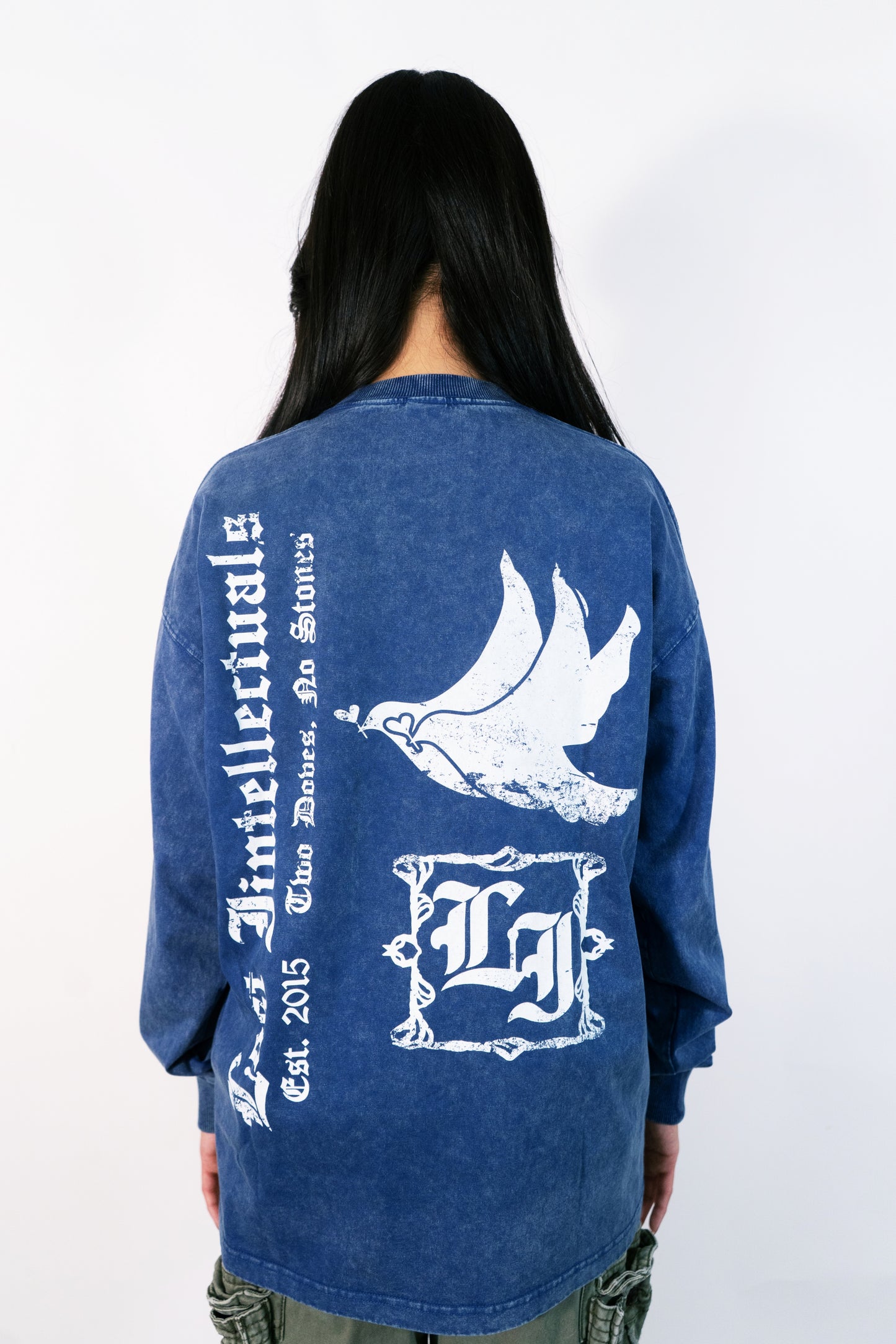 LI Two Doves Long Sleeve (Levi Blue)