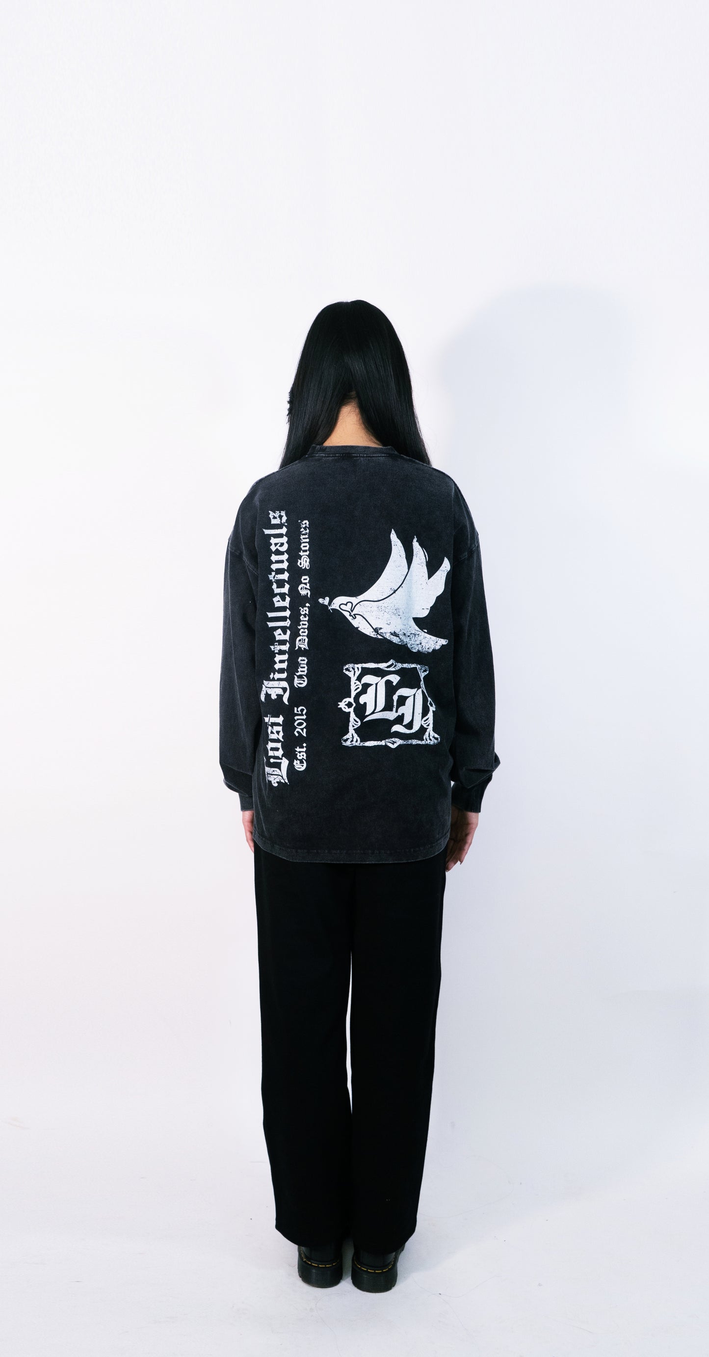 LI Two Doves Long Sleeve (Vintage Black)