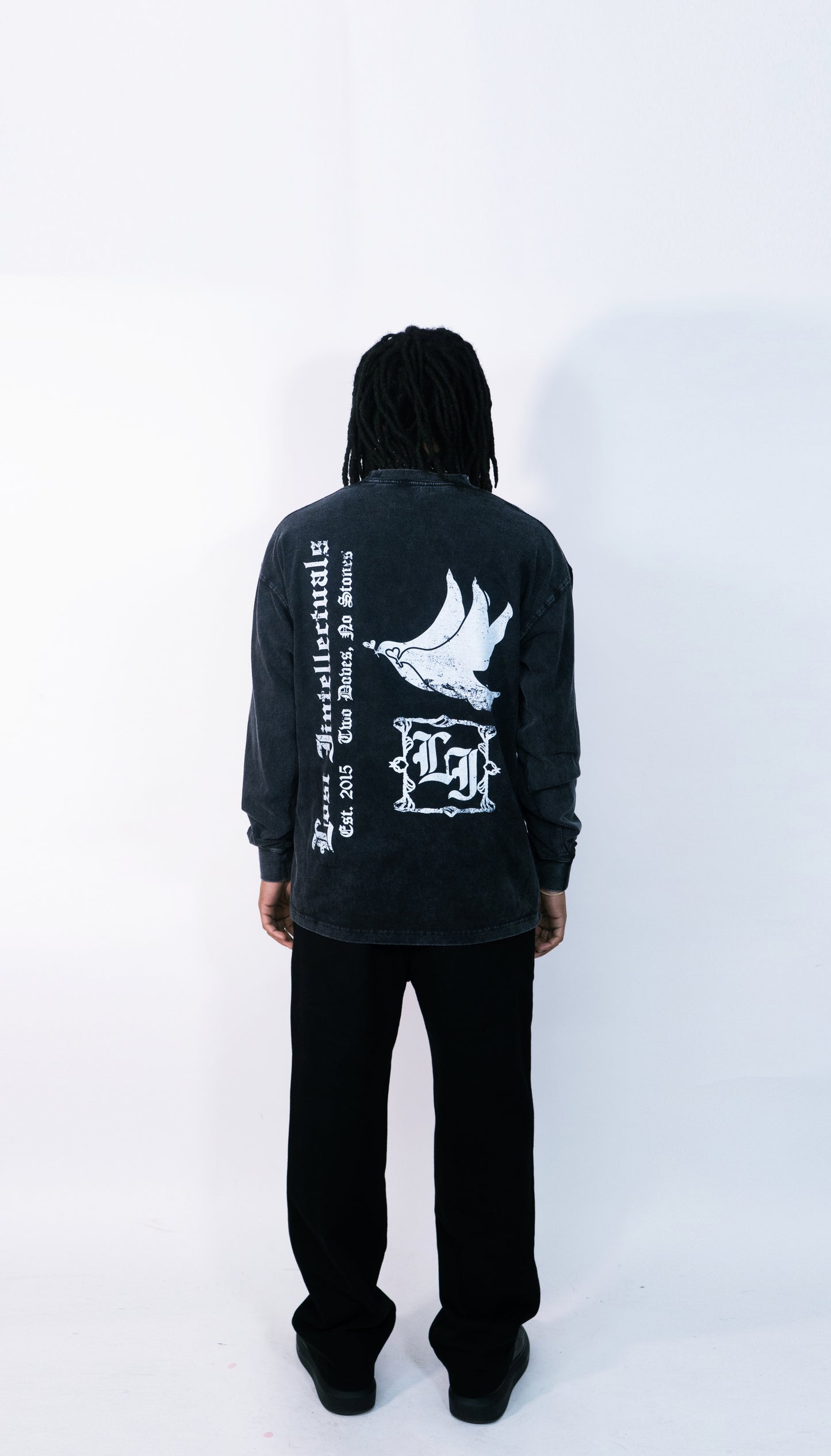 LI Two Doves Long Sleeve (Vintage Black)