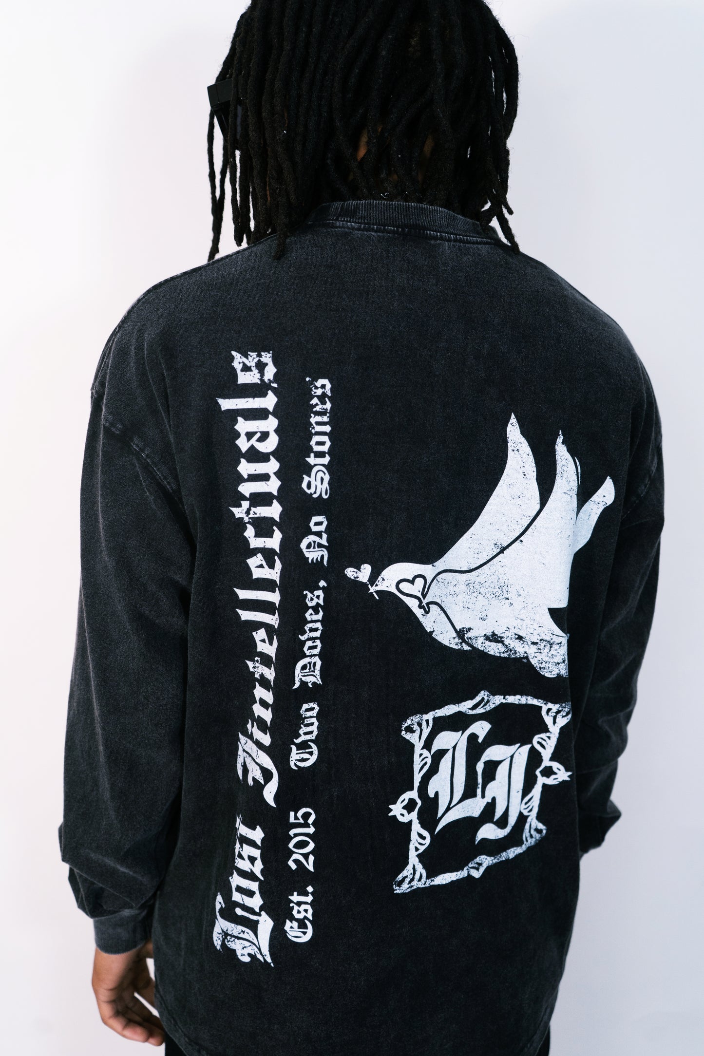 LI Two Doves Long Sleeve (Vintage Black)