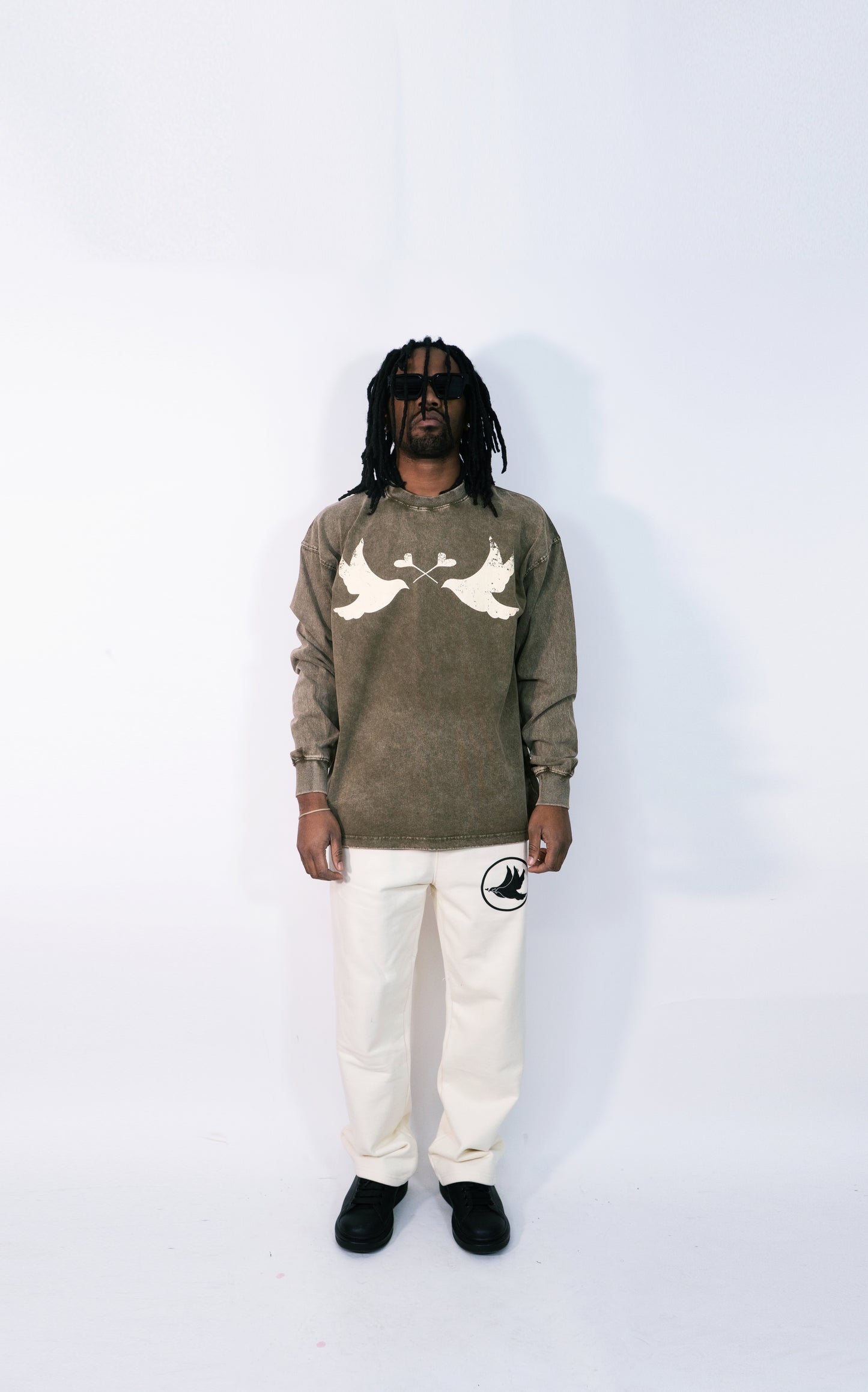 LI Two Doves Long Sleeve (Wartime Green)