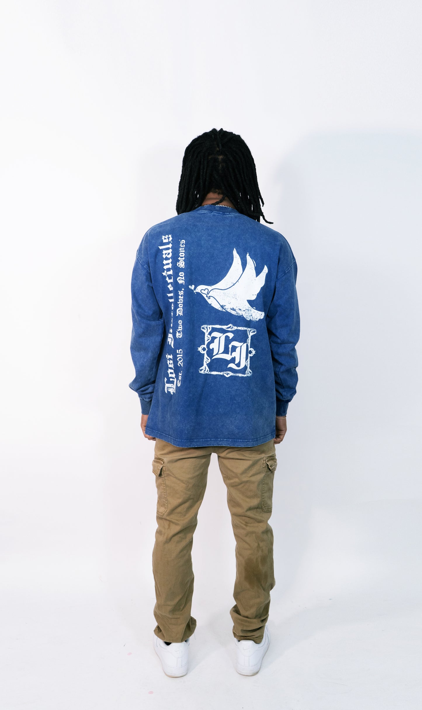 LI Two Doves Long Sleeve (Levi Blue)